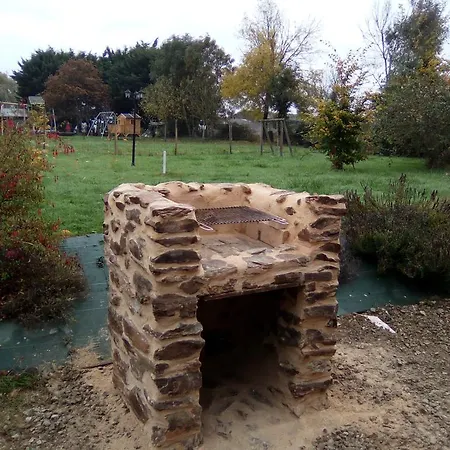 بيت للعطل La Ferme De La Baconnerie *