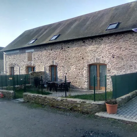 La Ferme De La Baconnerie بيت للعطل