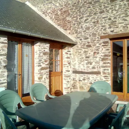 La Ferme De La Baconnerie بيت للعطل